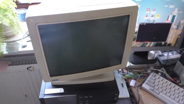 PEV 04h - Having fun with the VT320 смотреть онлайн