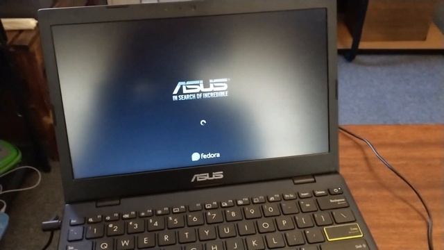 Removing Chrome OS Flex and Installing Linux смотреть онлайн