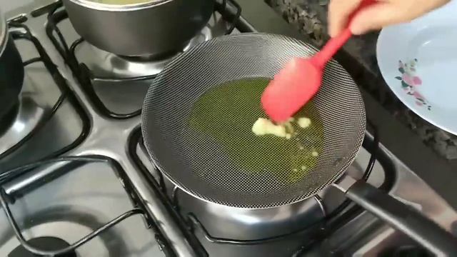 Coxinhas da Asa com Batatas смотреть онлайн