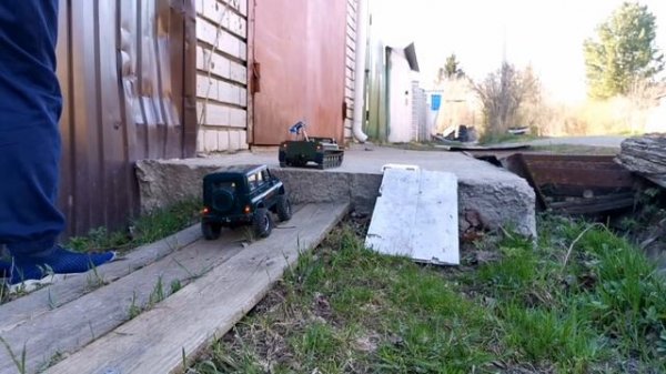 Небольшой выезд на моделях WPL Газ-71 и УАЗ Хантер.