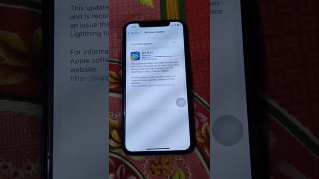 updating iOS 16.5.1 in iphone 11pro #ios16 #iphone #iphone6s #ios15 #apple #iosupdate #iphone11pro смотреть онлайн