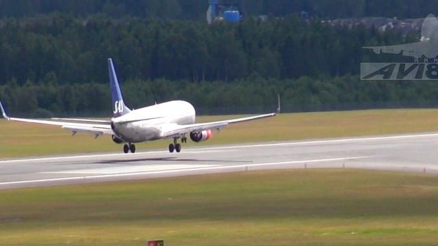 LN-RGD Scandinavian airlines (SAS) Boeing 737-86N(WL) at ESSA/ARN (Stockholm-Arlanda airport) смотреть онлайн