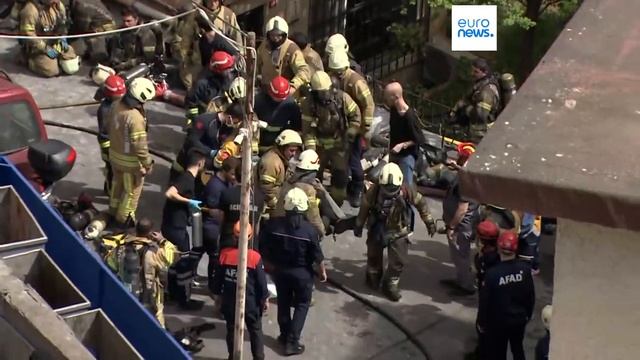 Turchia: incendio in un edificio nel centro di Istanbul, almeno 29 morti e otto feriti смотреть онлайн