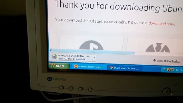 Say GoodBye to WINDOWS XP and HELLO to Ubuntu 12.04 смотреть онлайн