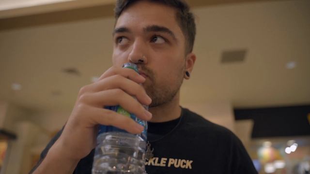 CHEAT DAY VLOG #2! DONUTS, B-DUBS AND TIPS ON HOW TO CHEAT! смотреть онлайн