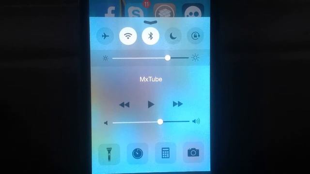 How To Get The iOS 8 Control Centre on iOS 7! смотреть онлайн