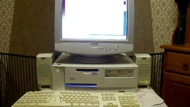 Ubuntu PC, PIII 800, 256 MB RAM смотреть онлайн