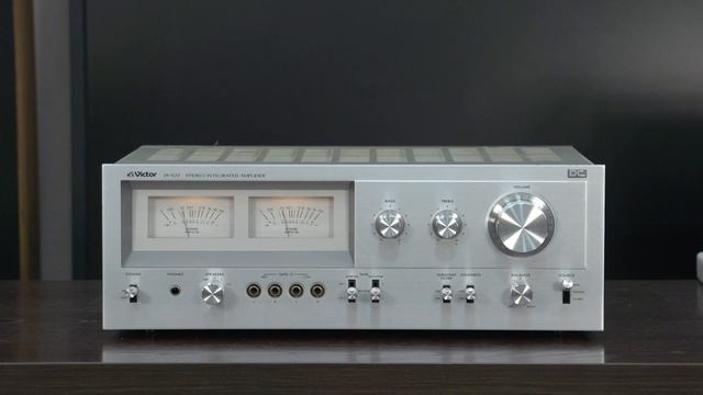 VICTOR JA-S22 ￥47,000(1978年頃) смотреть онлайн
