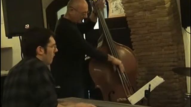 Giovanni Scasciamacchia Trio with Fabrizio Bosso "In Walked Bud" смотреть онлайн