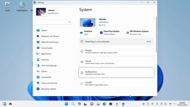 Best Linux Distro which resembles Windows | Ubuntu based distro | Windows Alternate смотреть онлайн