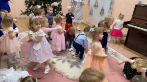 Новогодний утренник ясли