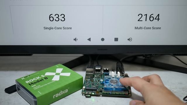 주문한지 거의 1년만에 받은 싱글 보드 컴퓨터 Rock 5B, 단점도 많지만 성능은 역대 최고 Rock5B, many flaws but the best performance SB смотреть онлайн