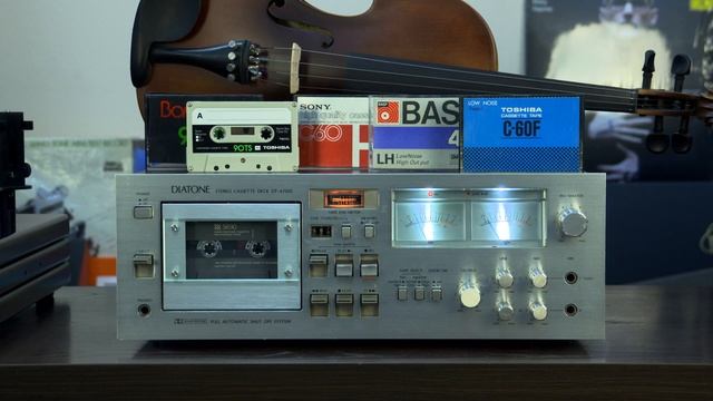 DIATONE DT-4700/DT-4700S DT-4700:￥71,800(1978年頃), DT-4700S:￥69,800(1979年頃)