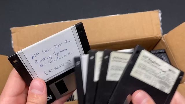 Unboxing Another Round of 100+ Floppy Disks! смотреть онлайн