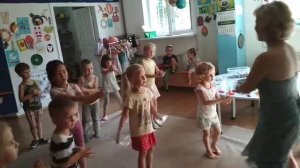 Танец "Шоколад" в детском центре "Мир"