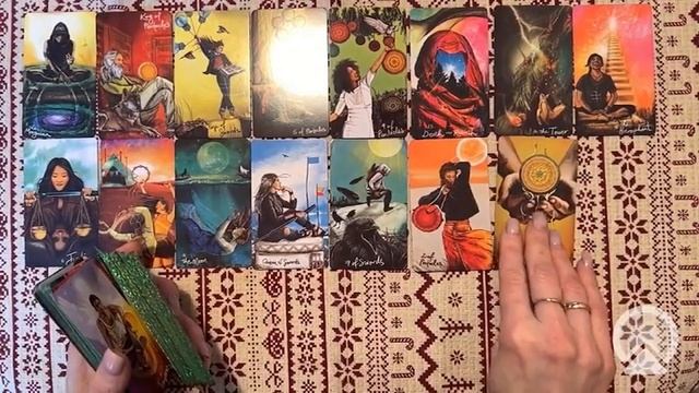 ТАРО ДЛЯ МУЖЧИН. КАК ОНА ЖИВЕТ И ЕСТЬ ЛИ ВЫ В ЕЕ МЫСЛЯХ смотреть онлайн