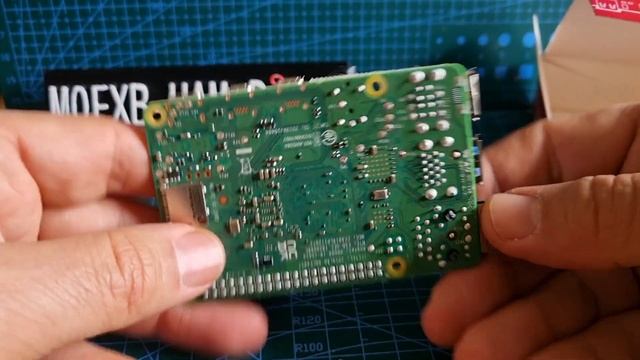 Raspberry pi-4b Unboxing - For pi- Star MMDVM смотреть онлайн