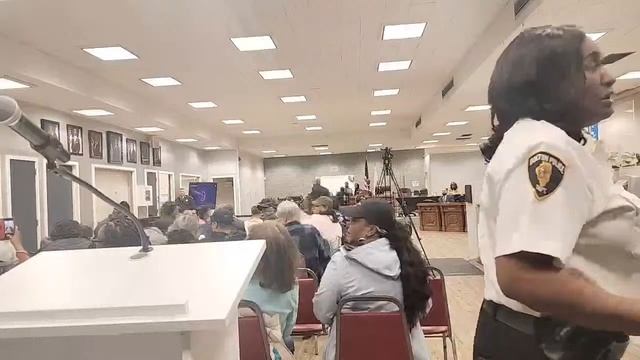 Hated Mayor Tiffany Henyard of Dolton Illinois townhall meeting.... live #dolton #mayor #tiffany смотреть онлайн