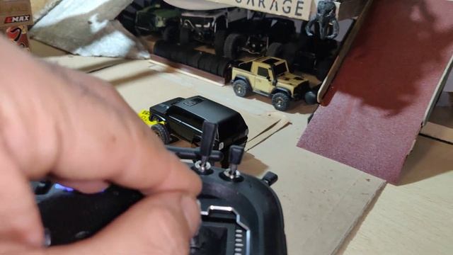 Sniclo Lada Niva 1/43 Micro desk crawler - Just a preview -Test low speed with my Radioking TX18S смотреть онлайн