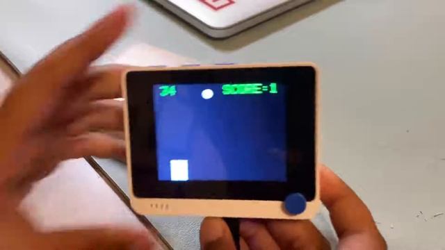 Old fashioned video game using Wio Terminal смотреть онлайн