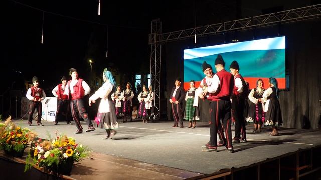 Рыченица Ръченица българска игра Болгарские народные танцы Srem Folk Fest Выбор невесты или жениха смотреть онлайн