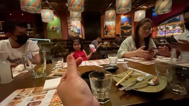 Bonding with Friends of Mine @littlecbangkok4509 Restaurant смотреть онлайн
