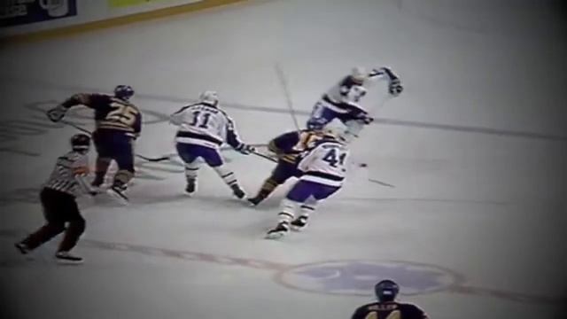 Alexander Mogilny Score NHL fastest goal in history / Могильный - самый быстрый гол в НХЛ смотреть онлайн