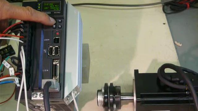 KEYENCE SV-075L2 AC servo amplifier　動作確認 смотреть онлайн