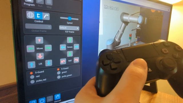 Remote controlling UR5 using Bluetooth Dualshock (DS4) gamepad controller смотреть онлайн