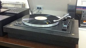 AKAI AP-OO4D. Пасиковый виниловый проигрыватель. Редкая модель.