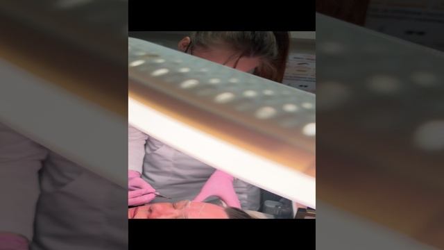 Отработка бровей