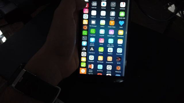 PINE64 Pine Phone running Ubuntu Ports Quick Review: a shipped Linux phone! смотреть онлайн