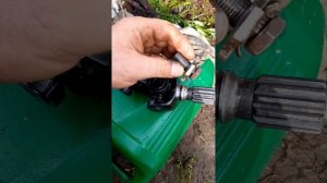 Как заменить сдвоенный шарнир на балочном мосту МТЗ ?