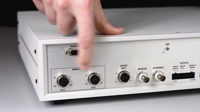 The Lake Shore Model 372 AC resistance bridge/temperature controller смотреть онлайн