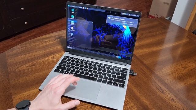 Parrot Security with Mate Desktop on the Framework Laptop смотреть онлайн