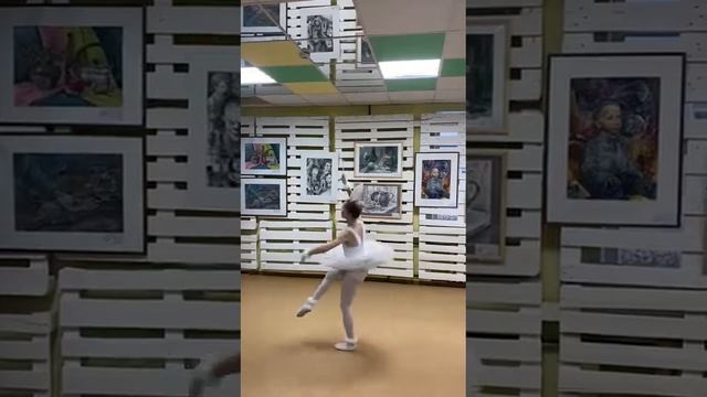 Номер "«Заяц-барабанщик»" на открытии выставки "Волшебный мир красок" 14 декабря 2023 г. смотреть онлайн