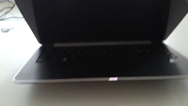 Dell XPS 13 Ubuntu Edition wakes up from suspend quickly смотреть онлайн