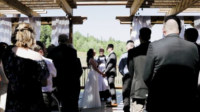 Samantha + Harrison at Pine Valley Chalet - Feature смотреть онлайн