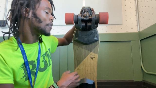 Jermaine talk about your Electric Skateboard. with 3100 miles! смотреть онлайн