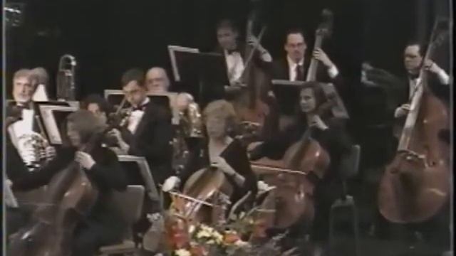 The Three Russian Tenors - "Amor ti vieta" - Fedora смотреть онлайн