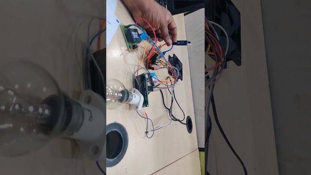 Smart Library management using RFID - Hardware Output- Project 2 смотреть онлайн
