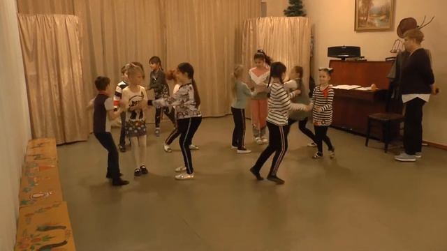 Театральное мастерство. Упражнение под музыку. Открытый урок 13.11.2020. смотреть онлайн
