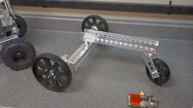 ServoCity 3 wheel robot platform project смотреть онлайн