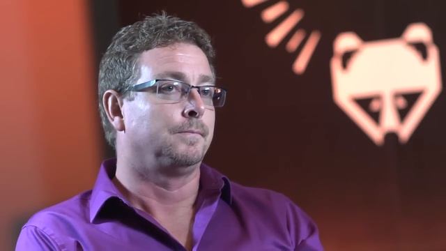 Ubuntu UDS R - Interview with Pete Graner, Release Engineering and QA Team Mgr смотреть онлайн