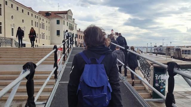 I Brought The JingPad To Venice! And The PineBook as well! Oh, right, my girlfriend too смотреть онлайн
