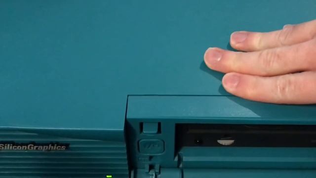 SGI Indigo2 Startup Chime - 200mhz R4400/XZ Graphics смотреть онлайн