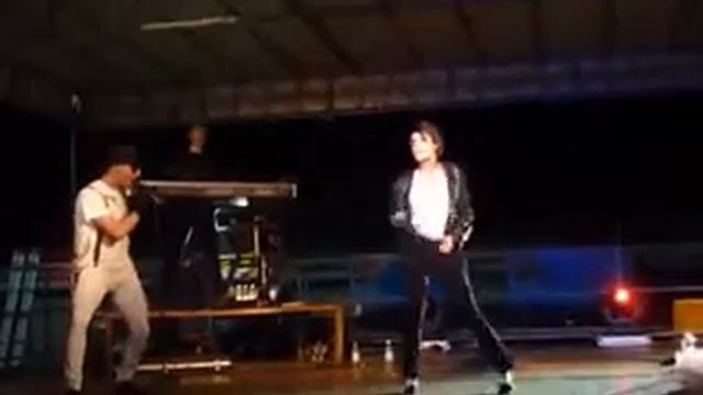 Black Fedora with DiscoInferno - Smooth Criminal (live in Frossasco) смотреть онлайн