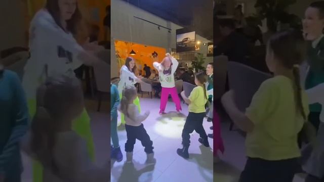 Smile-party смотреть онлайн
