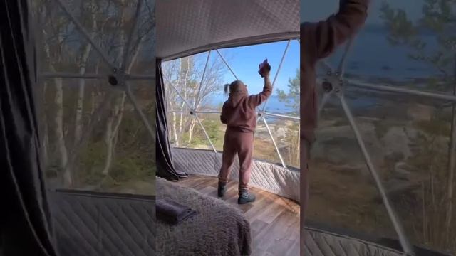 Наши заказчики из глэмпинга "Белый берег" в Карелии повторяют "простые движения", и вам рекомендуем! смотреть онлайн