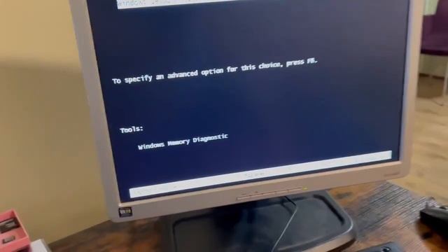 Lets Play Remove Linux Install Windows 7 with Nancy Sadkov смотреть онлайн